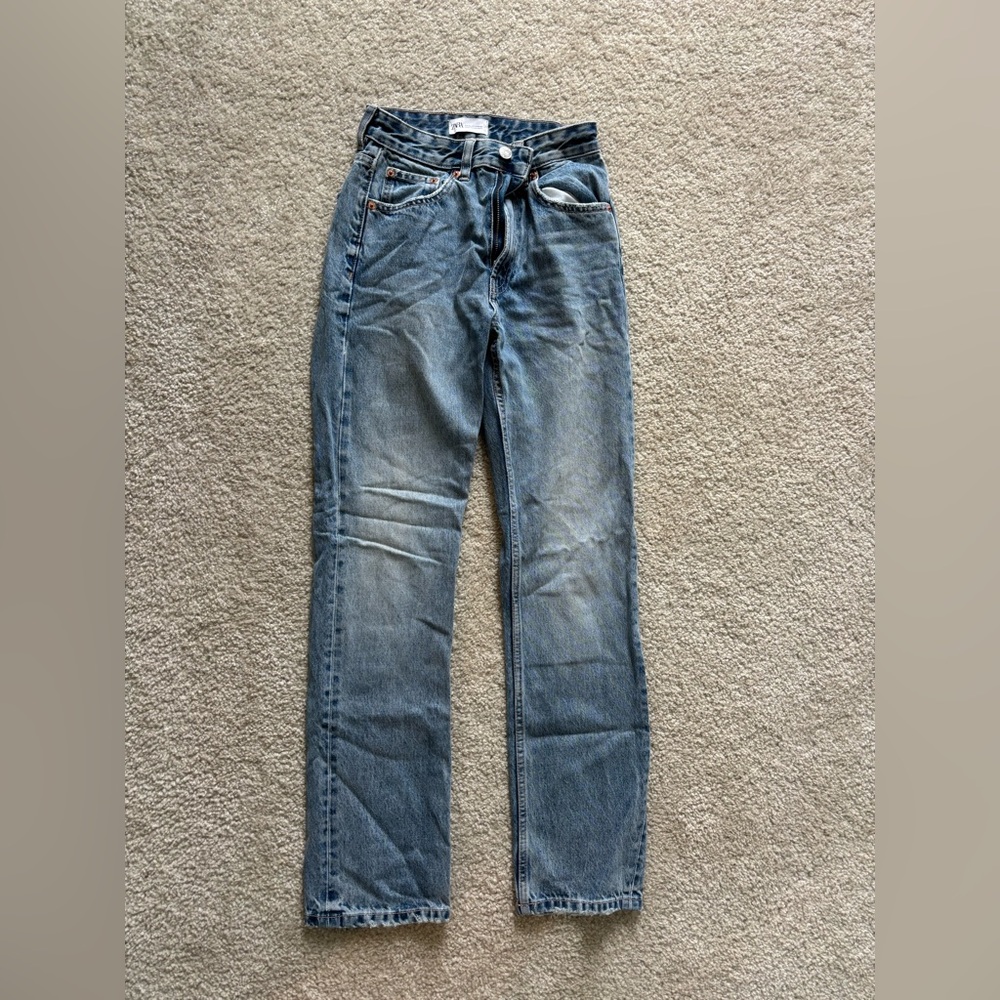 Zara Women's Straight Leg Blue Jeans